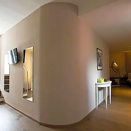 Tiro A Volo Hotell 3*