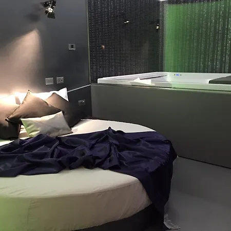 Hotel Tiro A Volo
